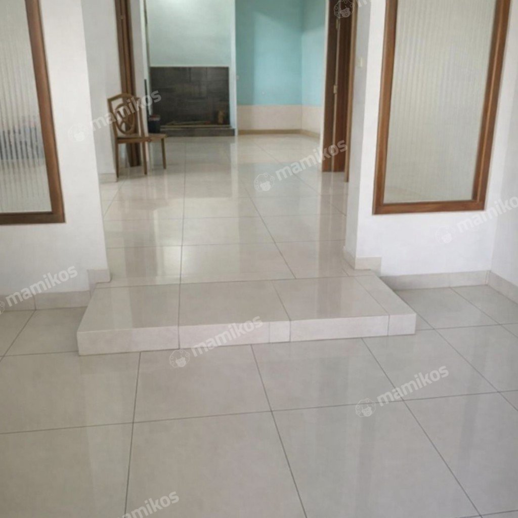 Rumah Sertifikat SHM 4 Kamar Tidur 3 Kamar Mandi Cakung Jakarta Timur - Photo 2