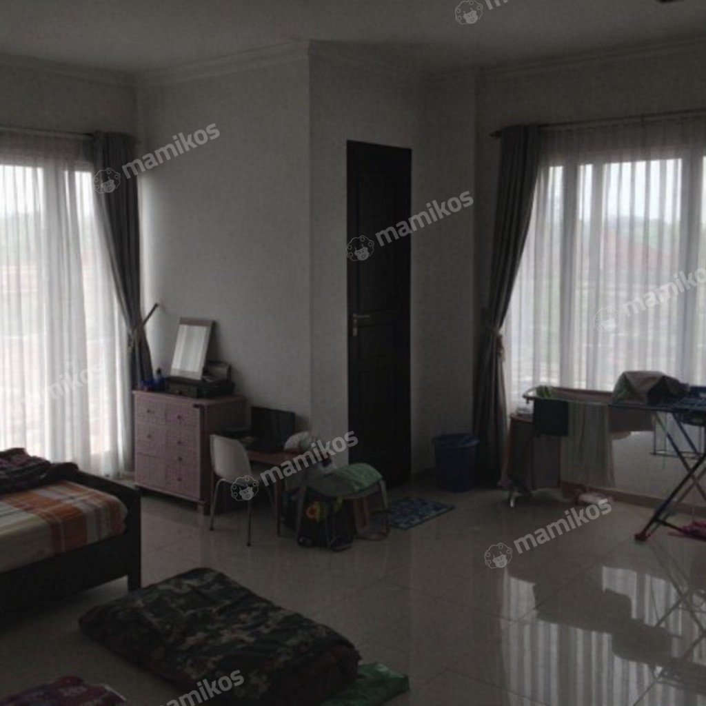 Rumah Sertifikat SHM 5 Kamar Tidur 5 Kamar Mandi Kemanggisan Jakarta Barat - Photo 3