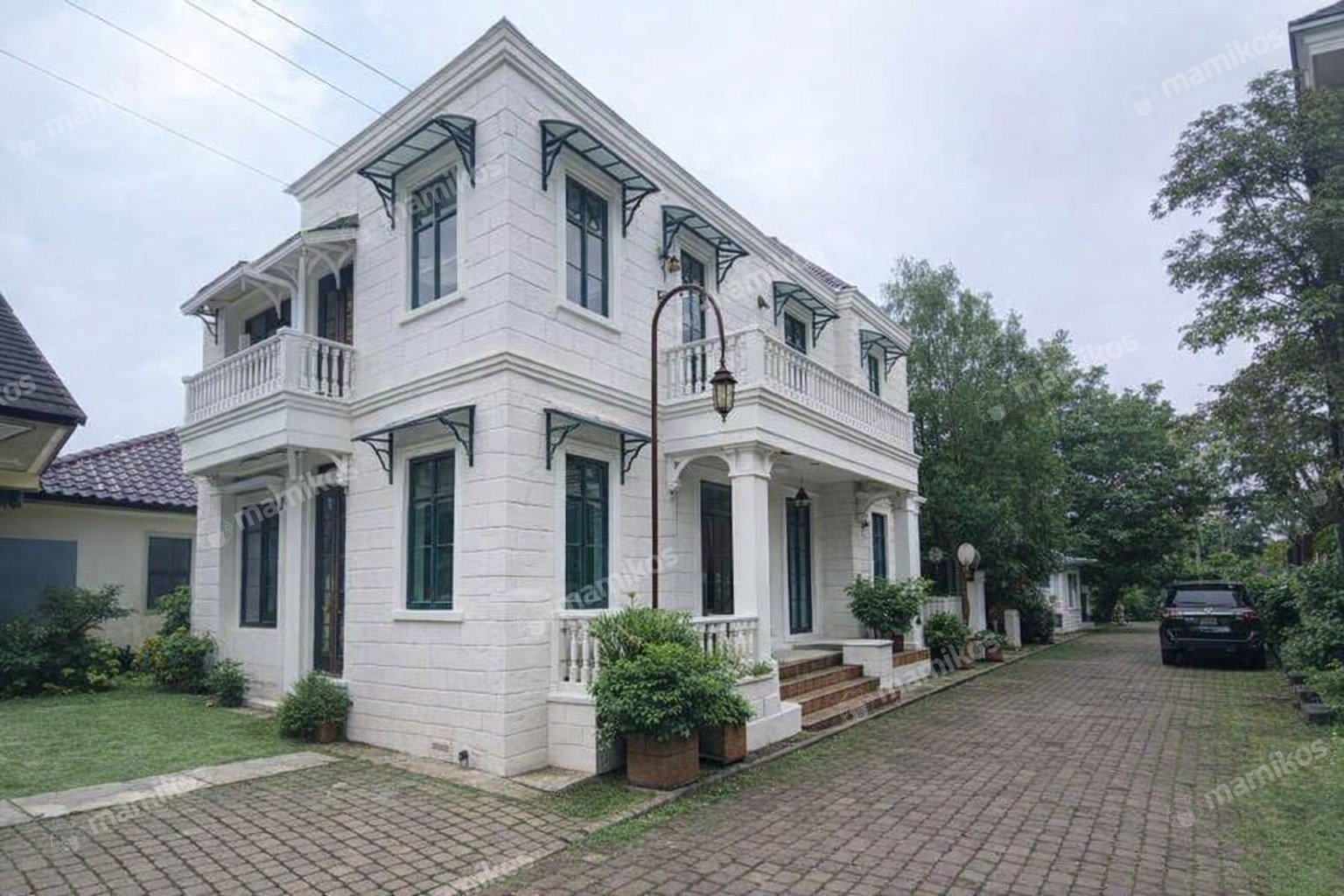 Rumah Sertifikat SHM 8 Kamar Tidur 4 Kamar Mandi Cirendeu Jakarta Selatan - Photo 2