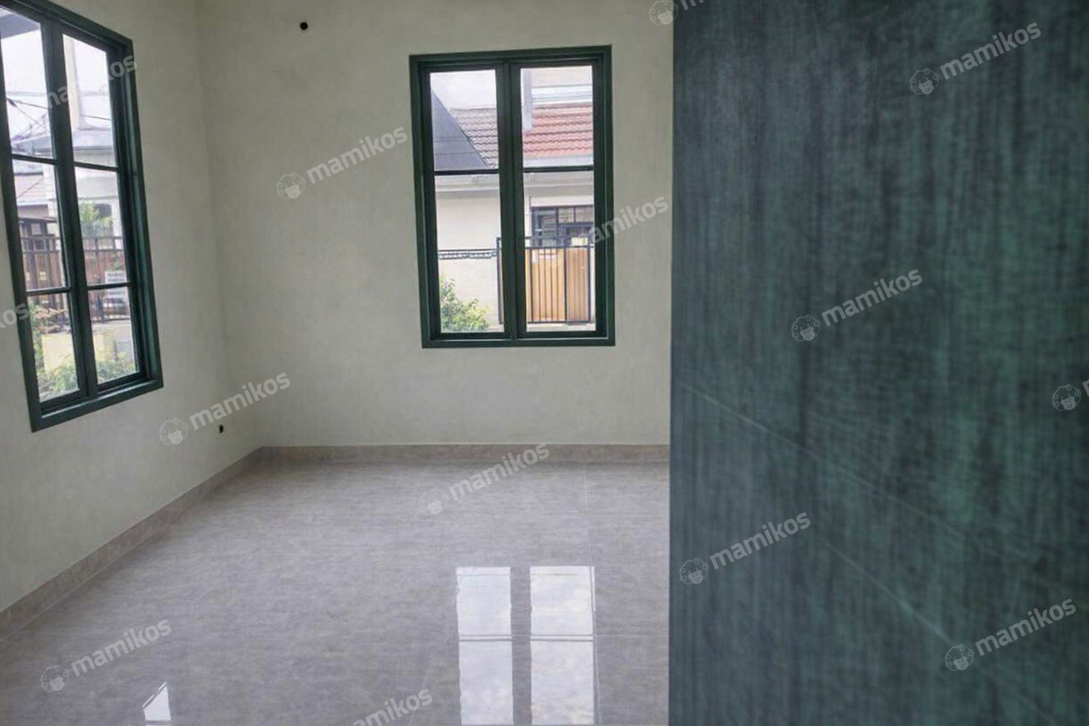 Rumah Sertifikat SHM 8 Kamar Tidur 4 Kamar Mandi Cirendeu Jakarta Selatan - Photo 3
