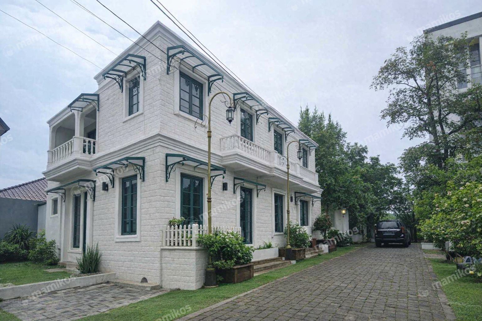 Rumah Sertifikat SHM 8 Kamar Tidur 4 Kamar Mandi Cirendeu Jakarta Selatan - Photo 4