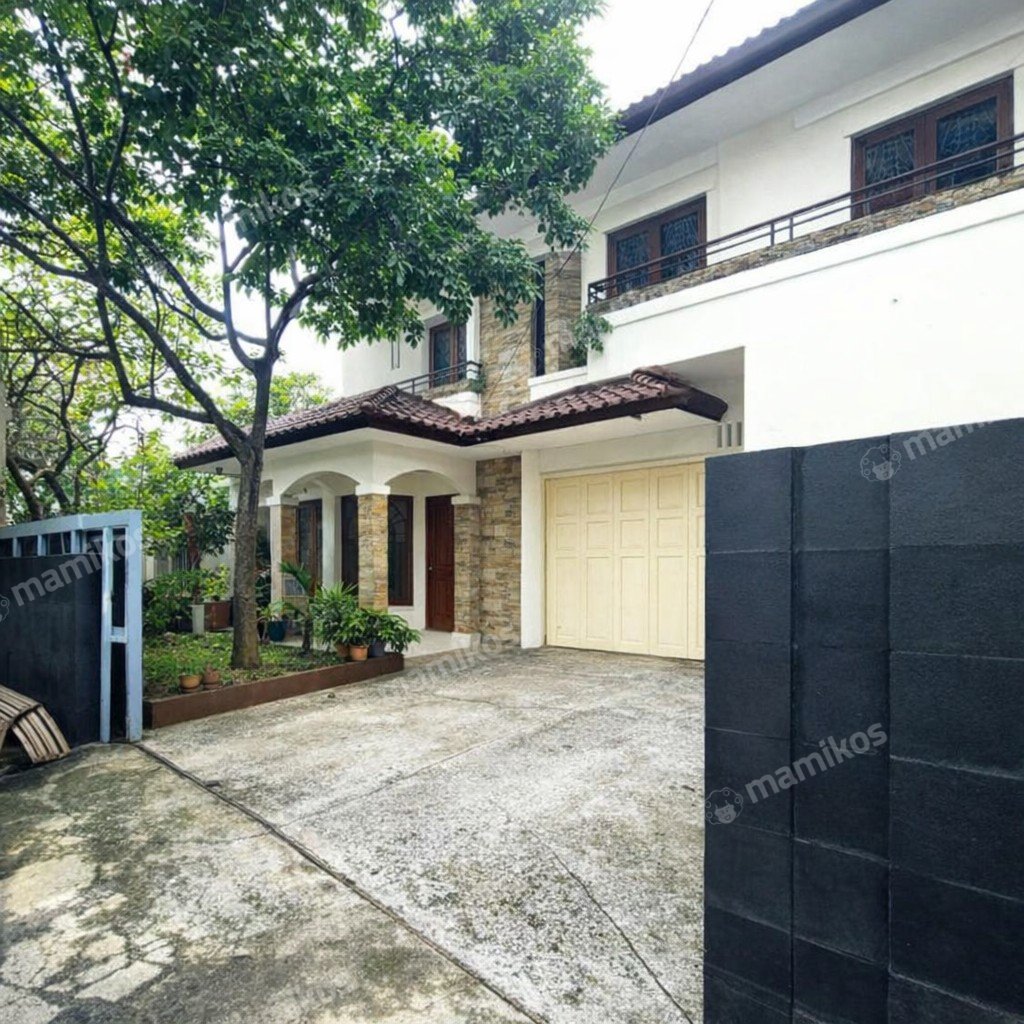 Rumah Sertifikat SHM 3 Kamar Tidur 3 Kamar Mandi Cipete Jakarta Selatan - Photo 2