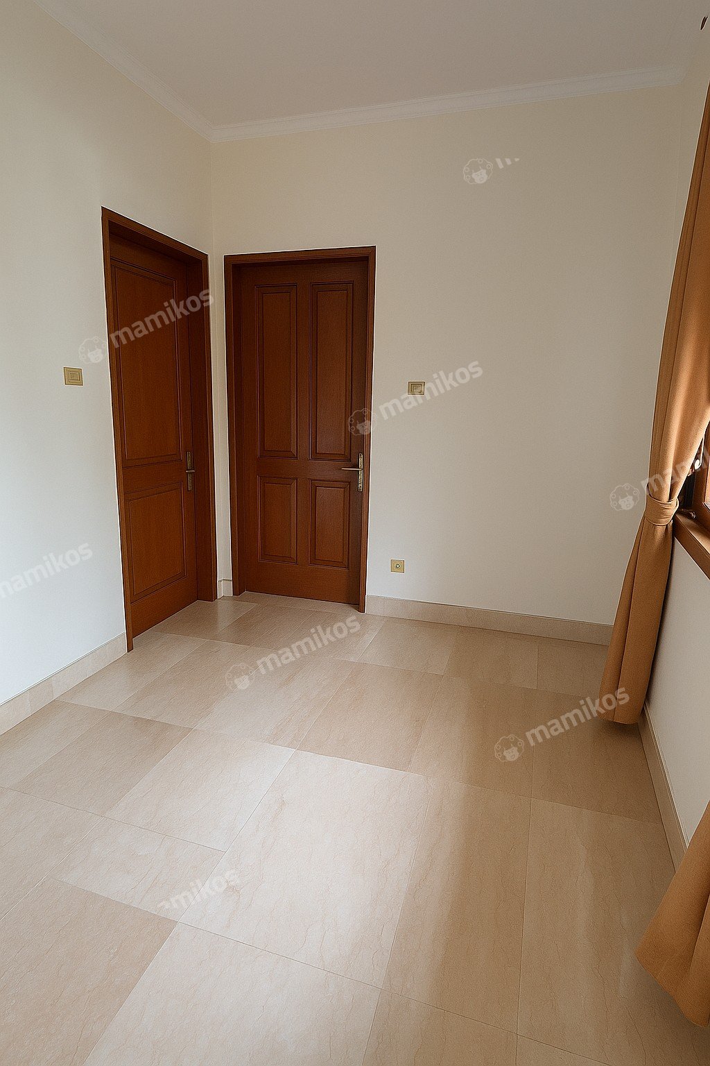 Rumah Sertifikat SHM 3 Kamar Tidur 3 Kamar Mandi Cipete Jakarta Selatan - Photo 4
