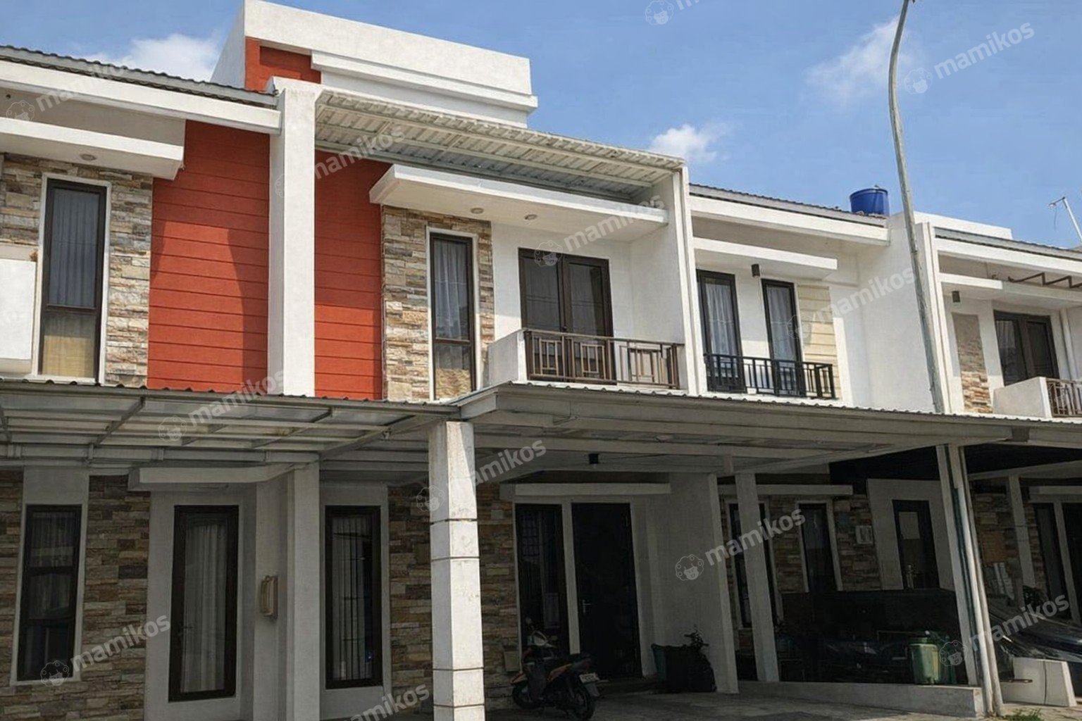 Rumah 5KT 3KM Green Lake City Jakarta Barat