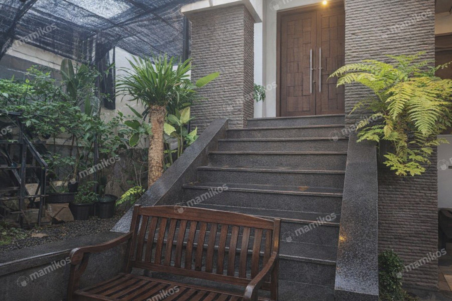 Rumah Sertifikat SHM 4 Kamar Tidur 4 Kamar Mandi Cipinang Jakarta Timur