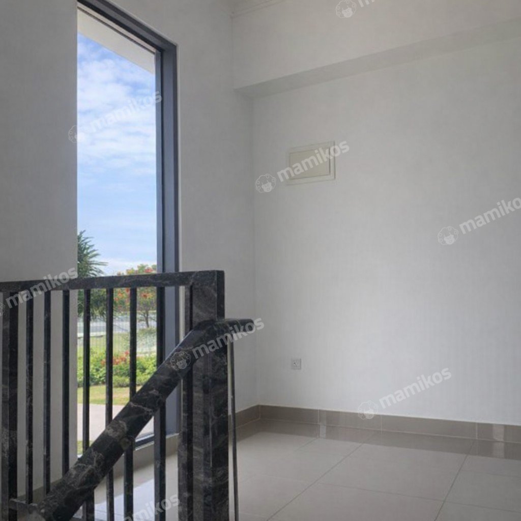 Rumah Sertifikat SHM 3 Kamar Tidur 3 Kamar Mandi Pantai Indah Kapuk 2 Jakarta Utara - Photo 4