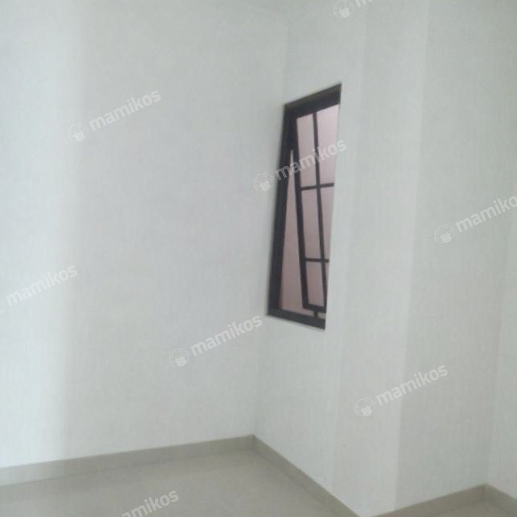 Rumah Sertifikat SHM 2 Kamar Tidur 2 Kamar Mandi Green Lake City Jakarta Barat - Photo 5