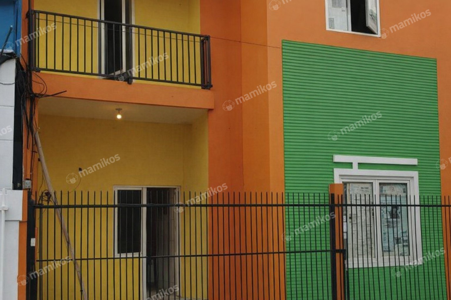 Rumah Sertifikat SHM 4 Kamar Tidur 2 Kamar Mandi Meruya Jakarta Barat