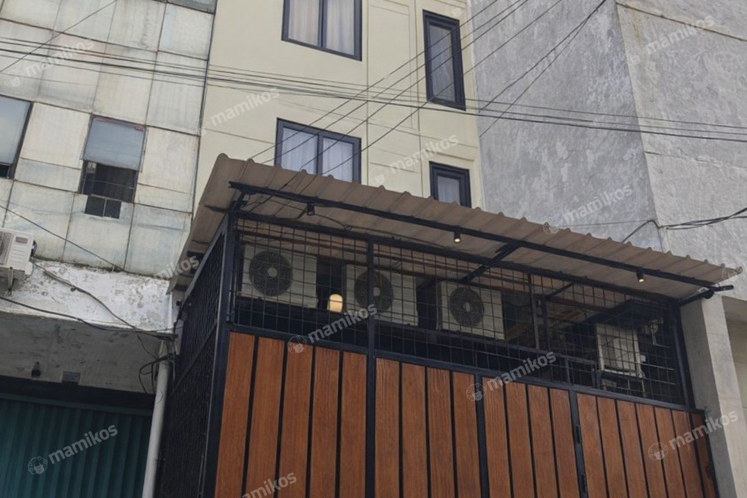 Rumah Sertifikat SHM 20 Kamar Tidur 20 Kamar Mandi Jembatan Lima Jakarta Barat