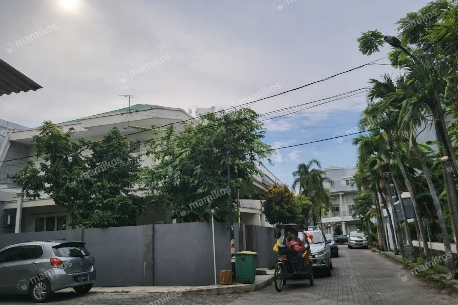 Rumah Sertifikat SHM 3 Kamar Tidur 3 Kamar Mandi Sunter Jakarta Utara - Photo 2