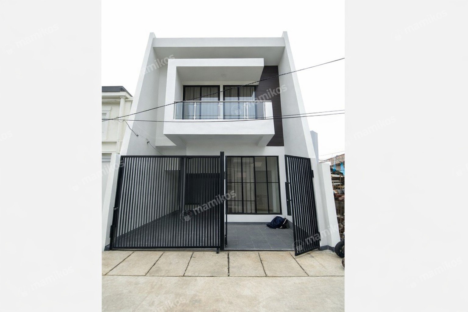 Rumah Sertifikat SHM 3 Kamar Tidur 3 Kamar Mandi Puri Indah Jakarta Barat