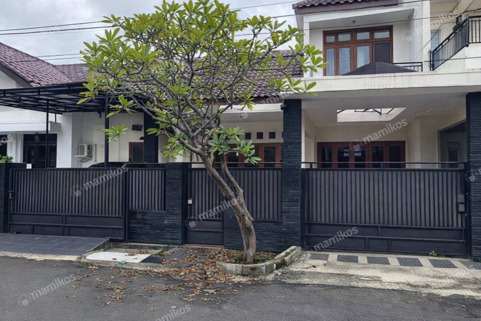 Rumah Sertifikat SHM 3 Kamar Tidur 3 Kamar Mandi Pondok Kelapa Jakarta Timur
