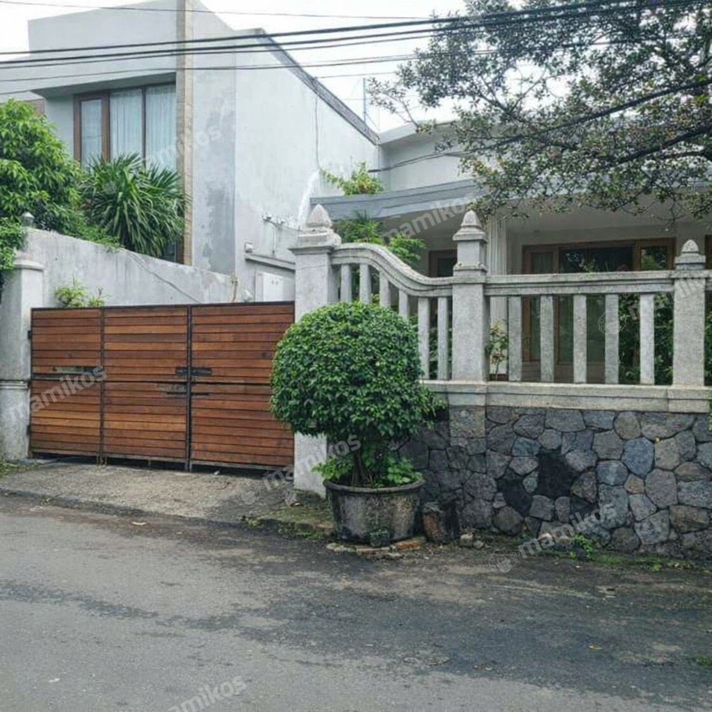 Rumah Sertifikat SHM 8 Kamar Tidur 8 Kamar Mandi Cipete Jakarta Selatan - Photo 4