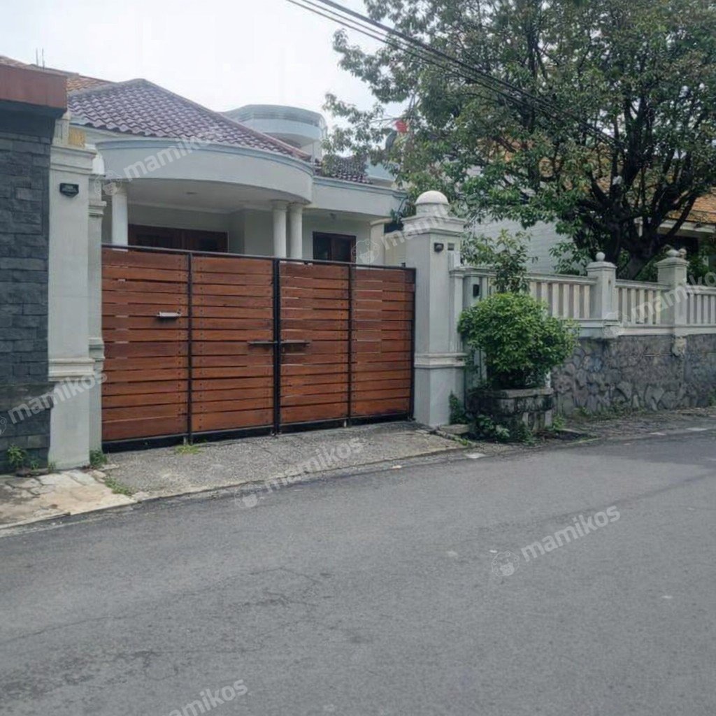 Rumah Sertifikat SHM 8 Kamar Tidur 8 Kamar Mandi Cipete Jakarta Selatan - Photo 5