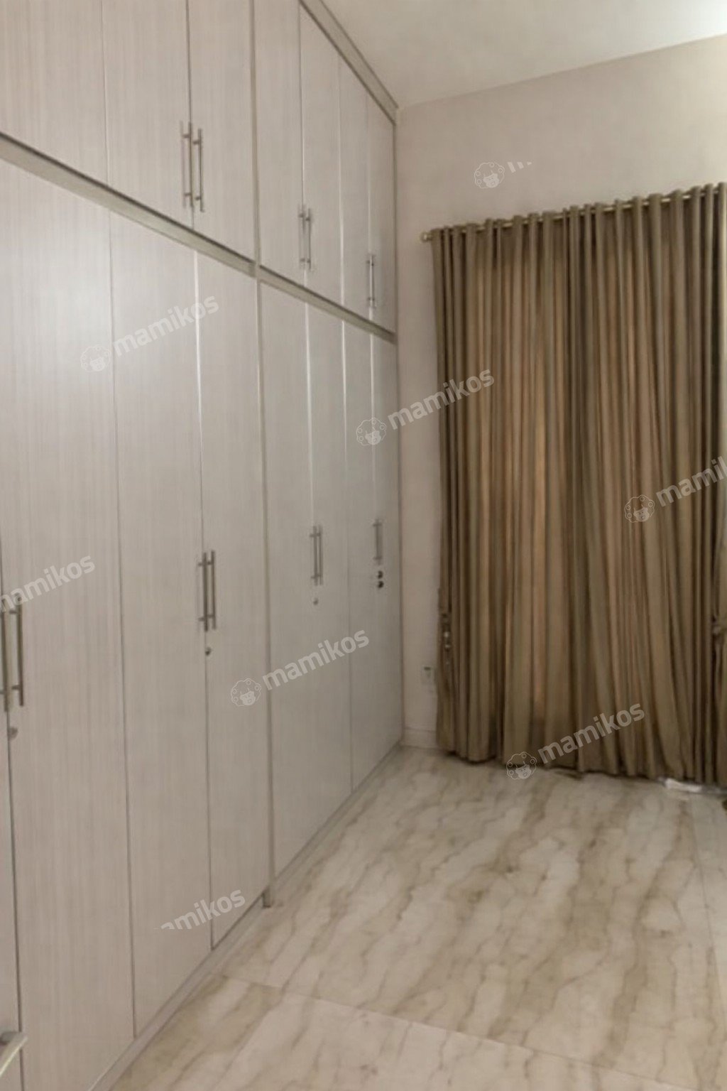 Rumah Sertifikat SHM 4 Kamar Tidur 4 Kamar Mandi Pantai Indah Kapuk Jakarta Utara - Photo 4