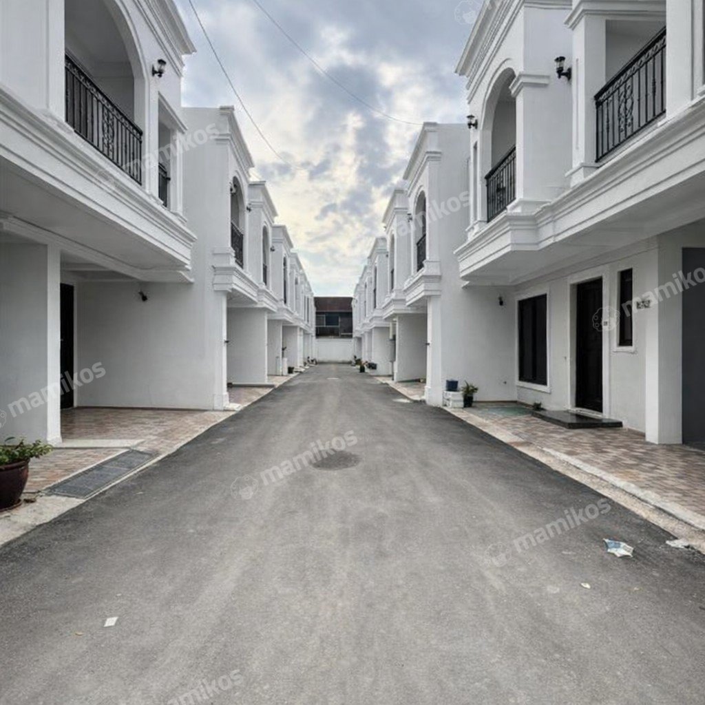 Rumah Sertifikat SHM 4 Kamar Tidur 4 Kamar Mandi Jagakarsa Jakarta Selatan - Photo 3