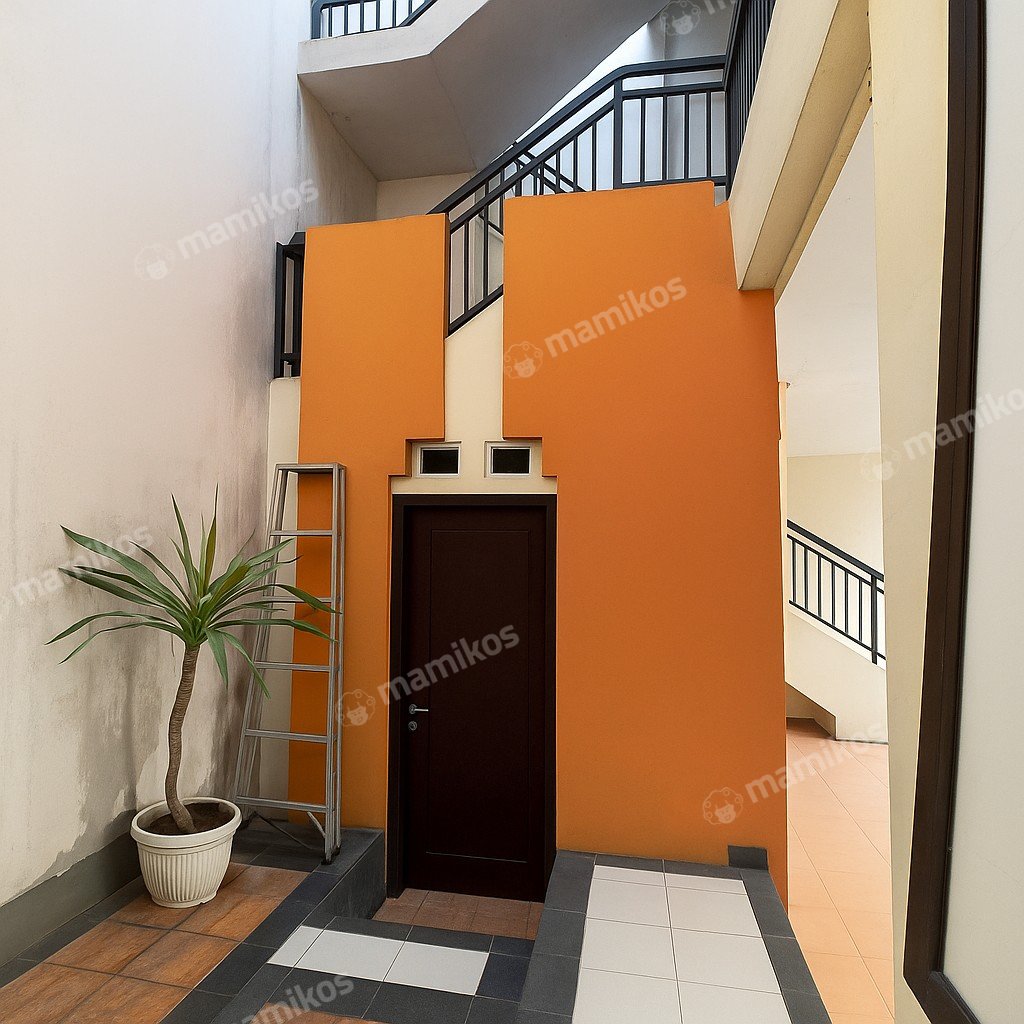 Rumah Sertifikat SHM 3 Kamar Tidur 3 Kamar Mandi Menteng Dalam Jakarta Selatan - Photo 2