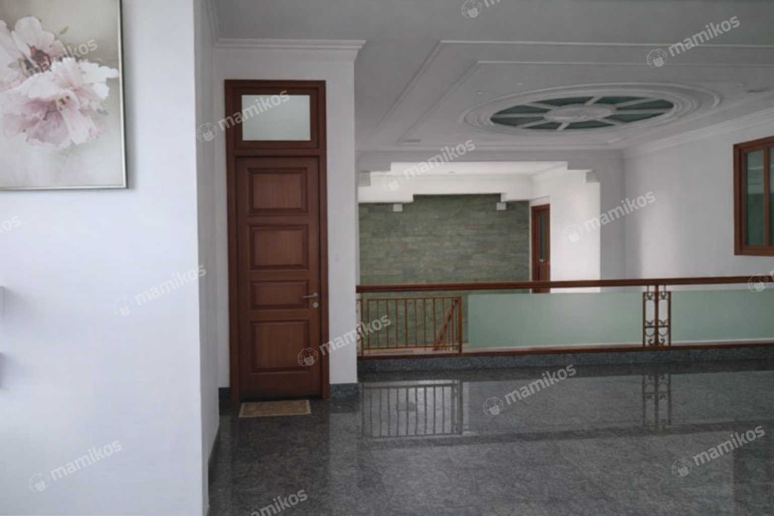 Rumah 6 Kamar Tidur 4 Kamar Mandi 3 Lantai Permata Buana Jakarta Barat - Photo 3