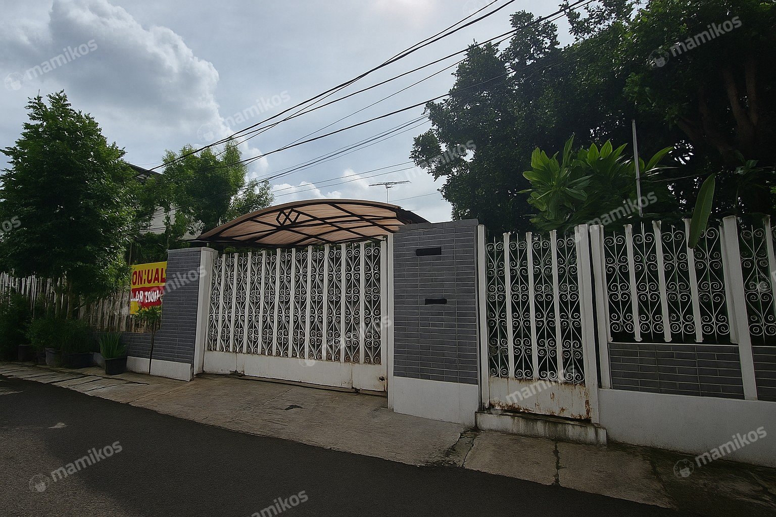 Rumah Sertifikat SHM 4 Kamar Tidur 2 Kamar Mandi Fatmawati Jakarta Selatan