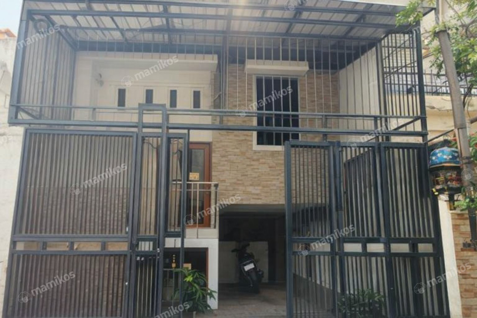 Rumah Sertifikat HGB 3 Kamar Tidur 3 Kamar Mandi Tanjung Duren Jakarta Barat