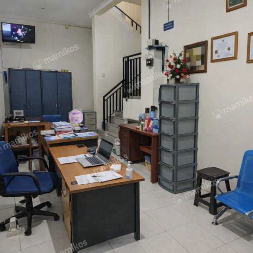 Rumah Sertifikat HGB 3 Kamar Tidur 3 Kamar Mandi Tanjung Duren Jakarta Barat - Photo 5