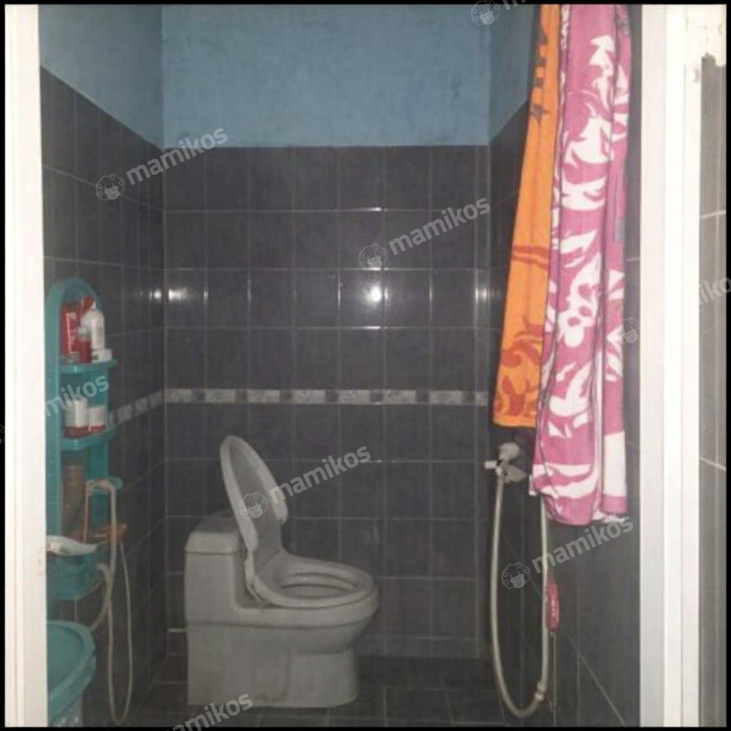 Rumah Sertifikat SHM 4 Kamar Tidur 3 Kamar Mandi Veteran Jakarta Selatan - Photo 2