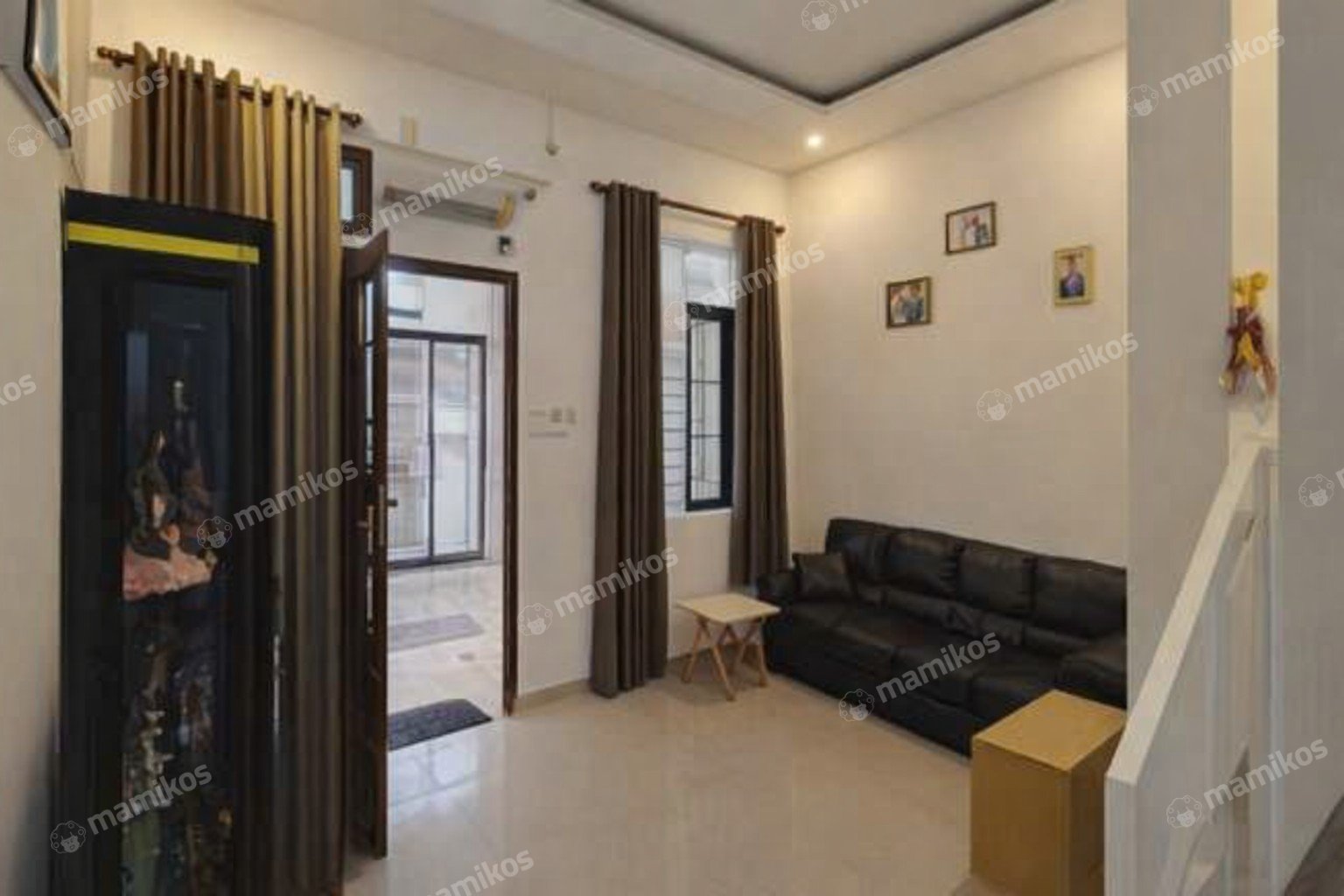 Rumah Sertifikat SHM 4 Kamar Tidur 3 Kamar Mandi Tanjung Duren Jakarta Barat - Photo 3