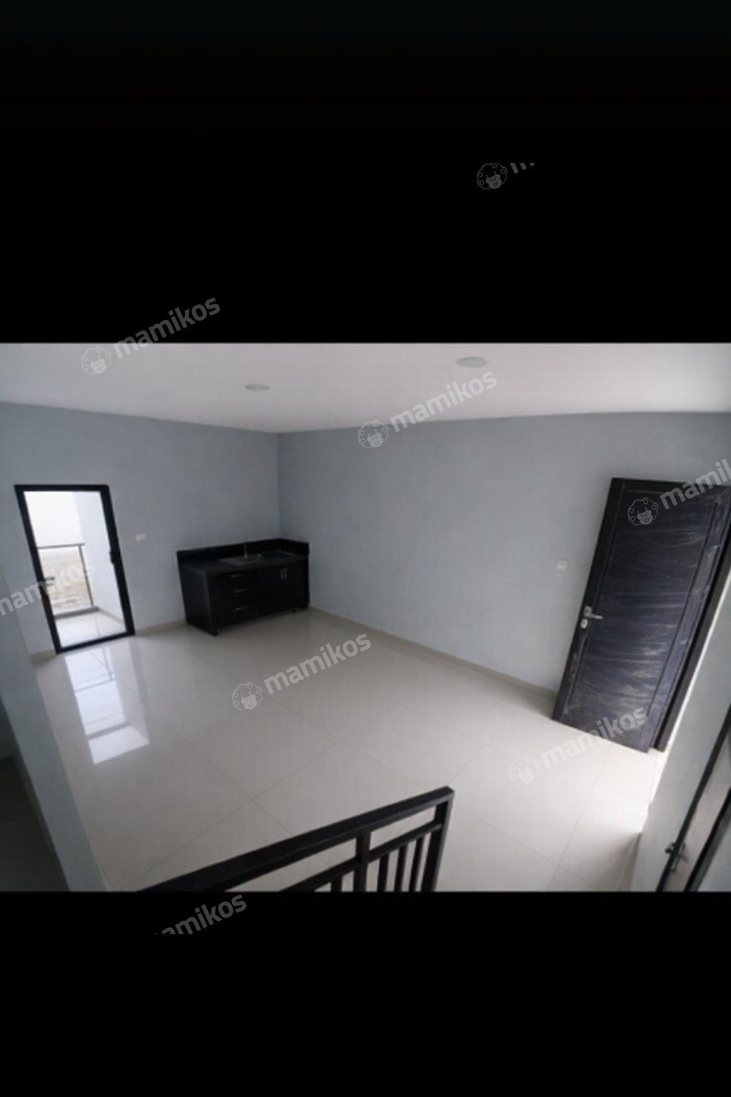 Rumah Sertifikat SHM 3 Kamar Tidur 3 Kamar Mandi Taman Surya Jakarta Barat - Photo 4