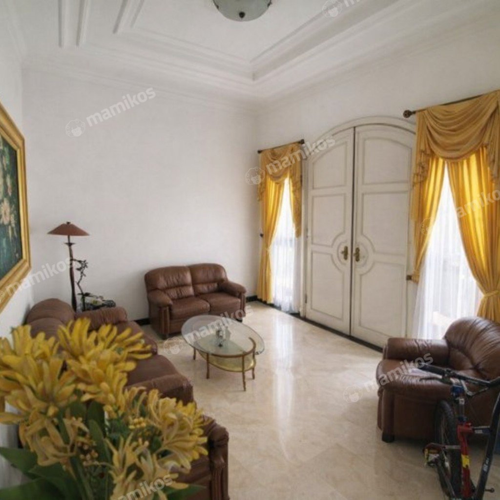Rumah Sertifikat SHM 6 Kamar Tidur 6 Kamar Mandi Kelapa Gading Jakarta Utara - Photo 2
