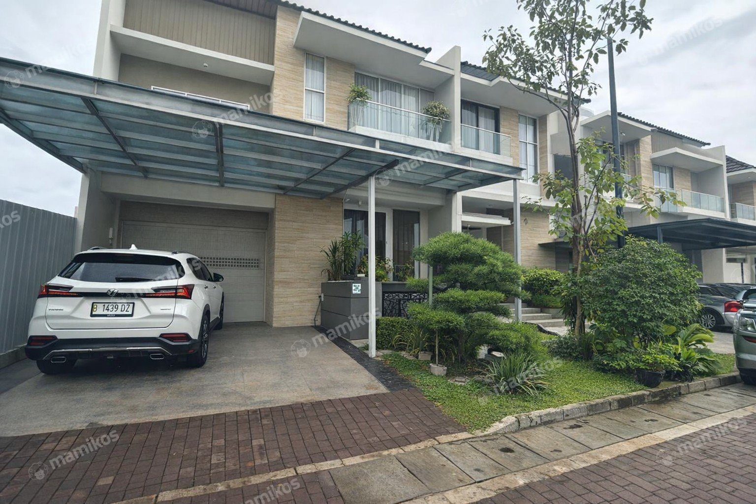 Rumah 4 Kamar Tidur 3 Kamar Mandi 2 Lantai Pantai Indah Kapuk Jakarta Utara