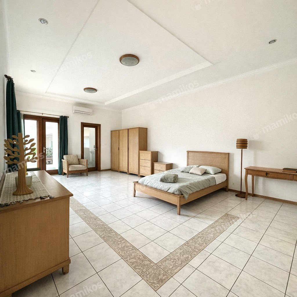 Rumah Sertifikat SHM 5 Kamar Tidur 4 Kamar Mandi Intercon Jakarta Barat - Photo 2