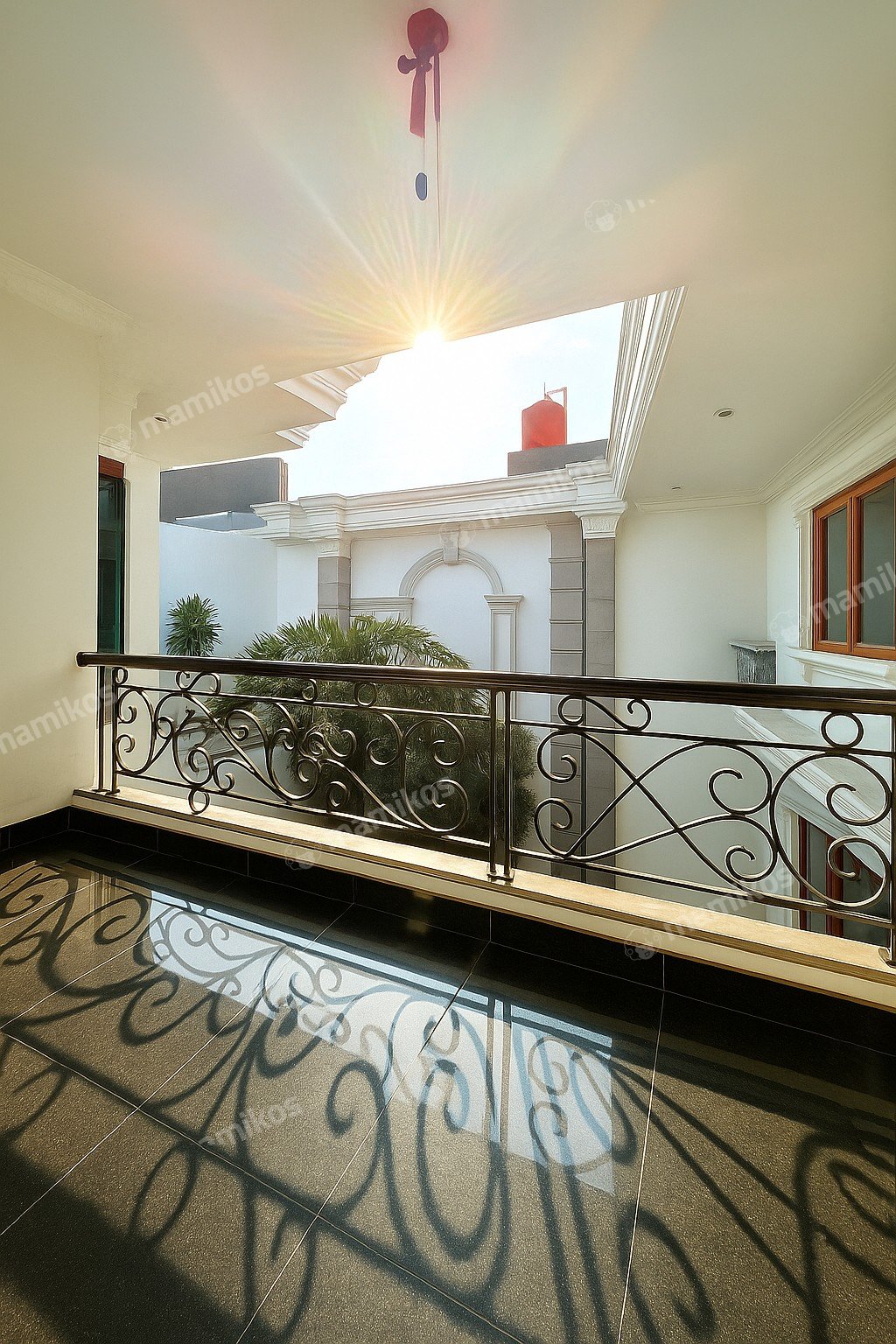 Rumah Sertifikat SHM 5 Kamar Tidur 4 Kamar Mandi Intercon Jakarta Barat - Photo 4
