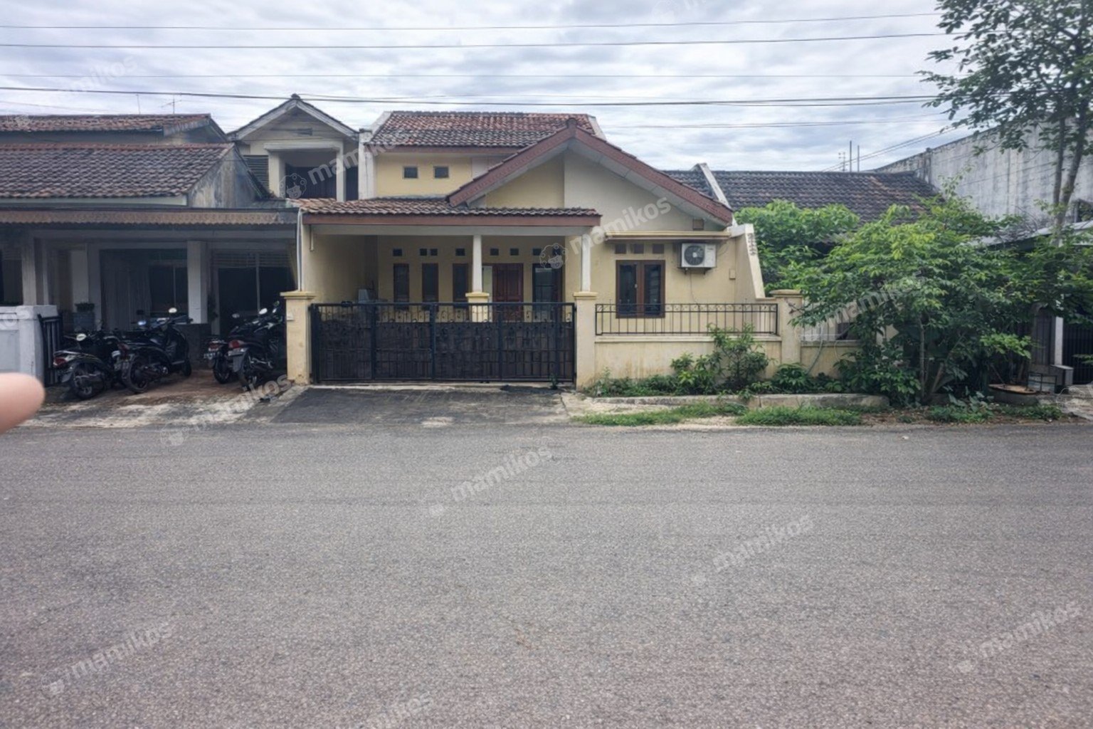 Rumah Sertifikat SHM 4 Kamar Tidur 1 Kamar Mandi Sektor 2 - Bintaro Jakarta Selatan - Photo 2