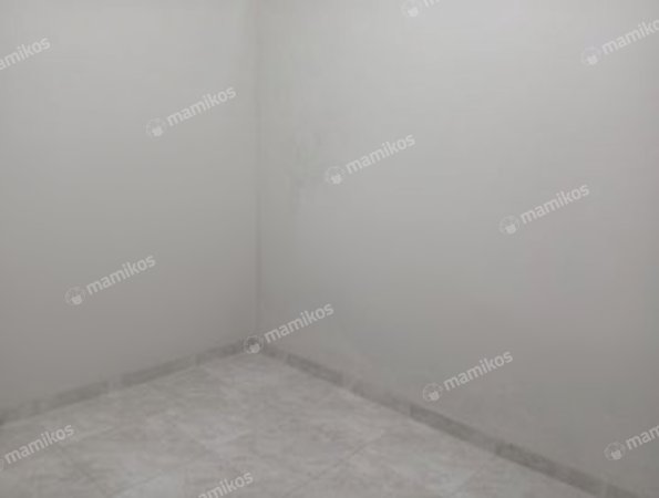 Rumah Sertifikat SHM 2 Kamar Tidur 1 Kamar Mandi Summarecon Bekasi Bekasi - Photo 2
