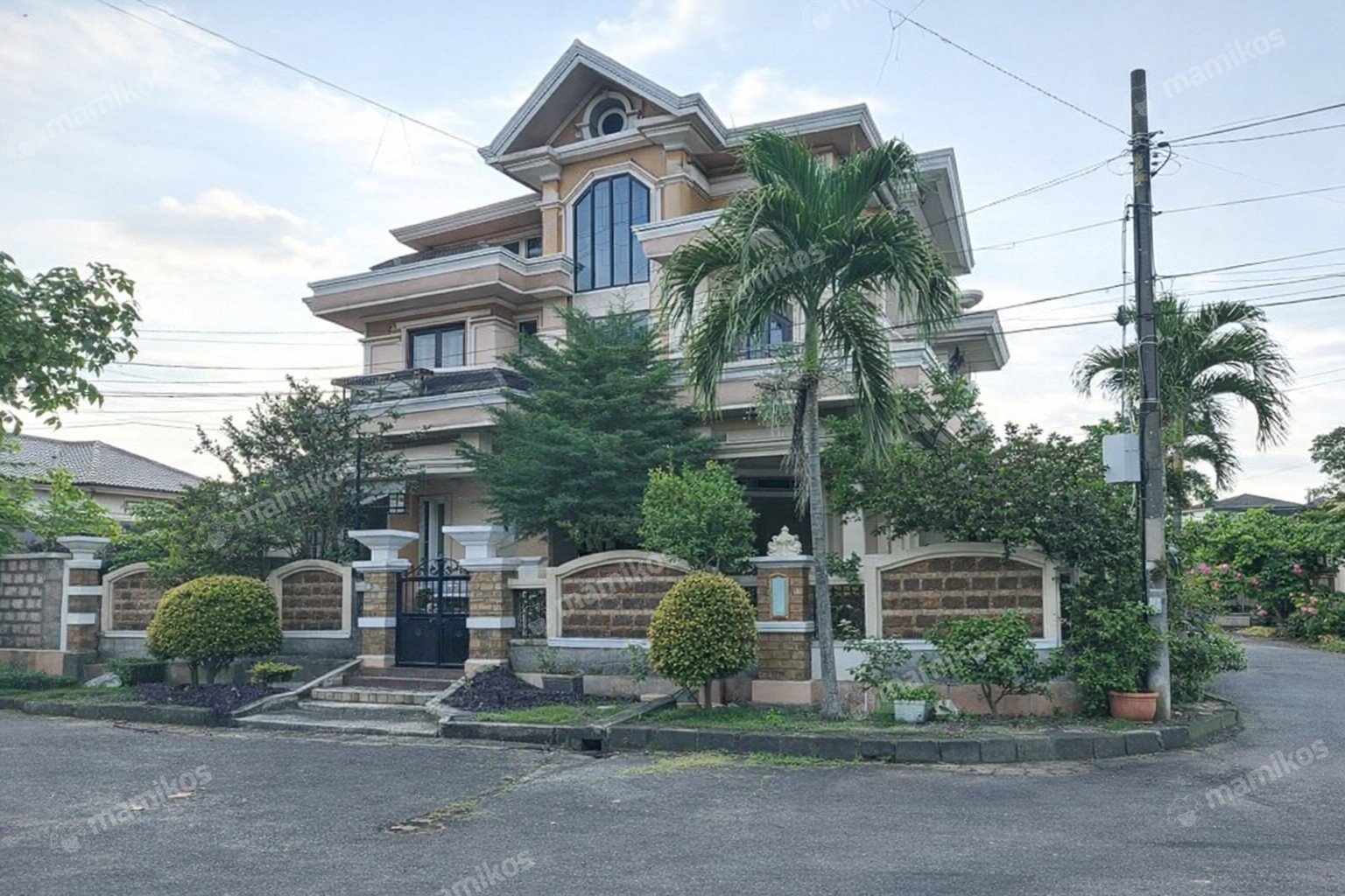 Rumah Sertifikat SHM 5 Kamar Tidur 5 Kamar Mandi Sunter Jakarta Utara