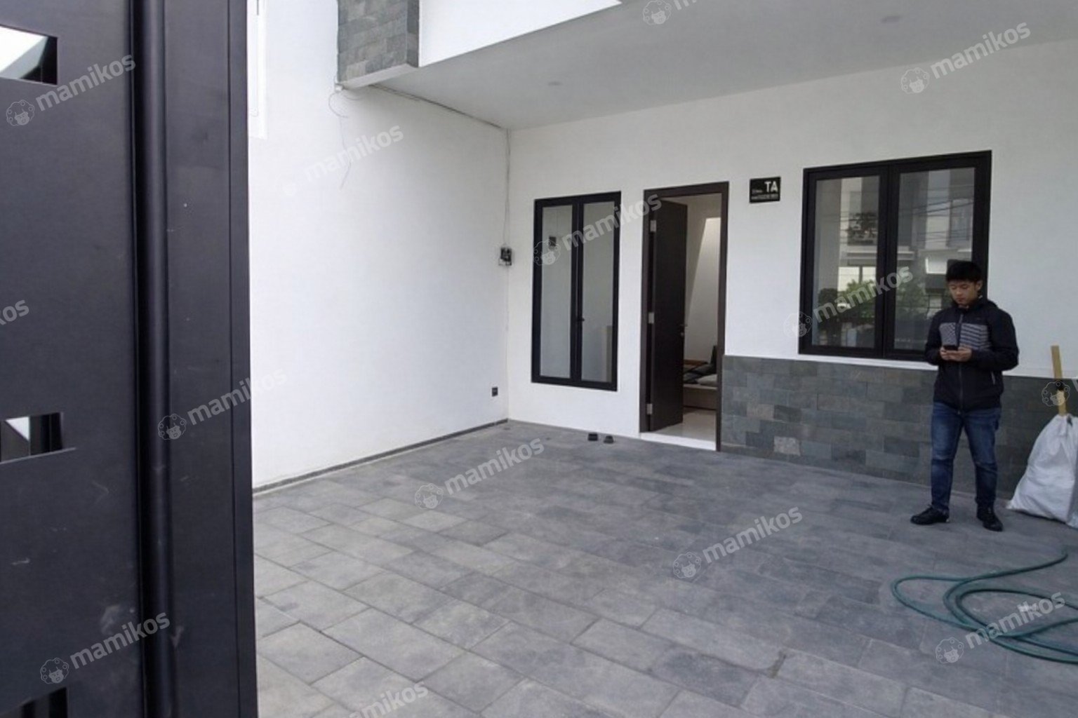Rumah Sertifikat SHM 3 Kamar Tidur 3 Kamar Mandi Kalibata Jakarta Selatan