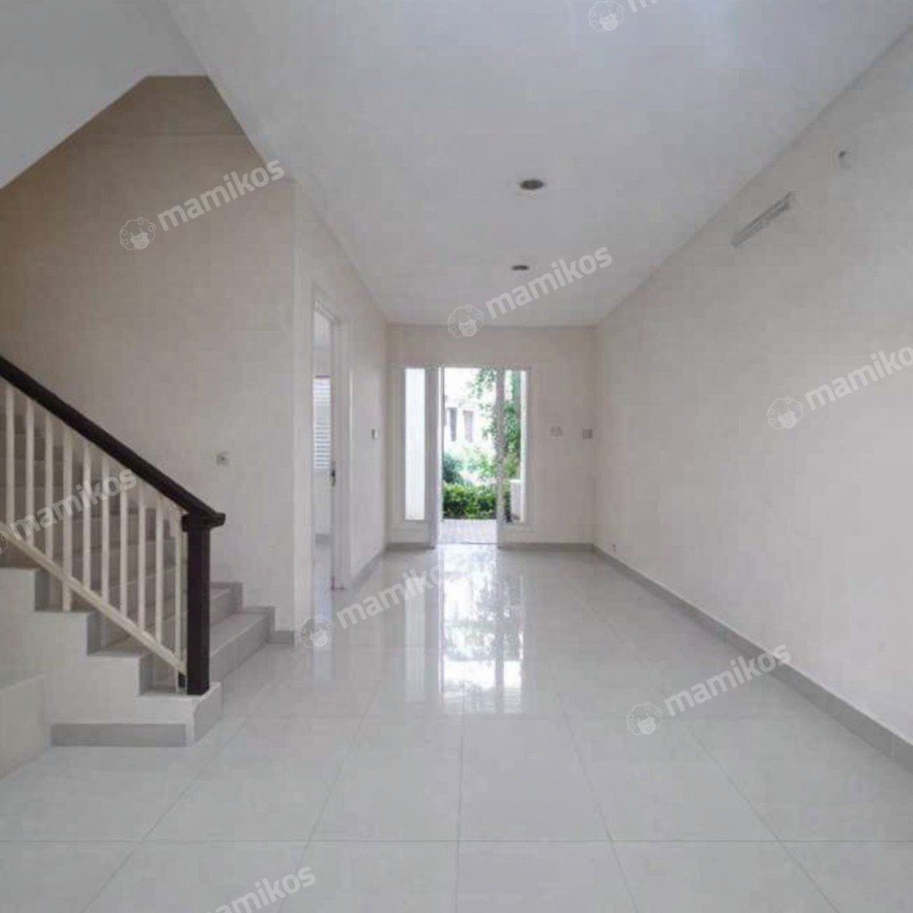 Rumah Sertifikat SHM 4 Kamar Tidur 3 Kamar Mandi Green Lake City Jakarta Barat - Photo 2