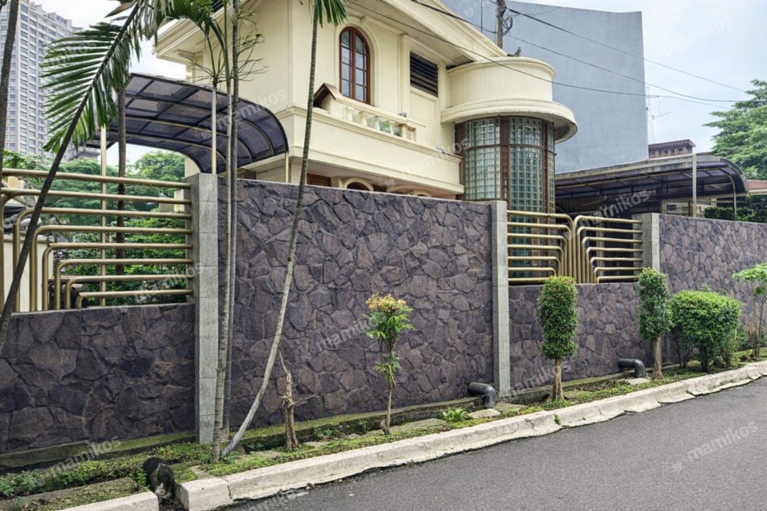 Rumah Sertifikat SHM 3 Kamar Tidur 3 Kamar Mandi Pondok Indah Jakarta Selatan