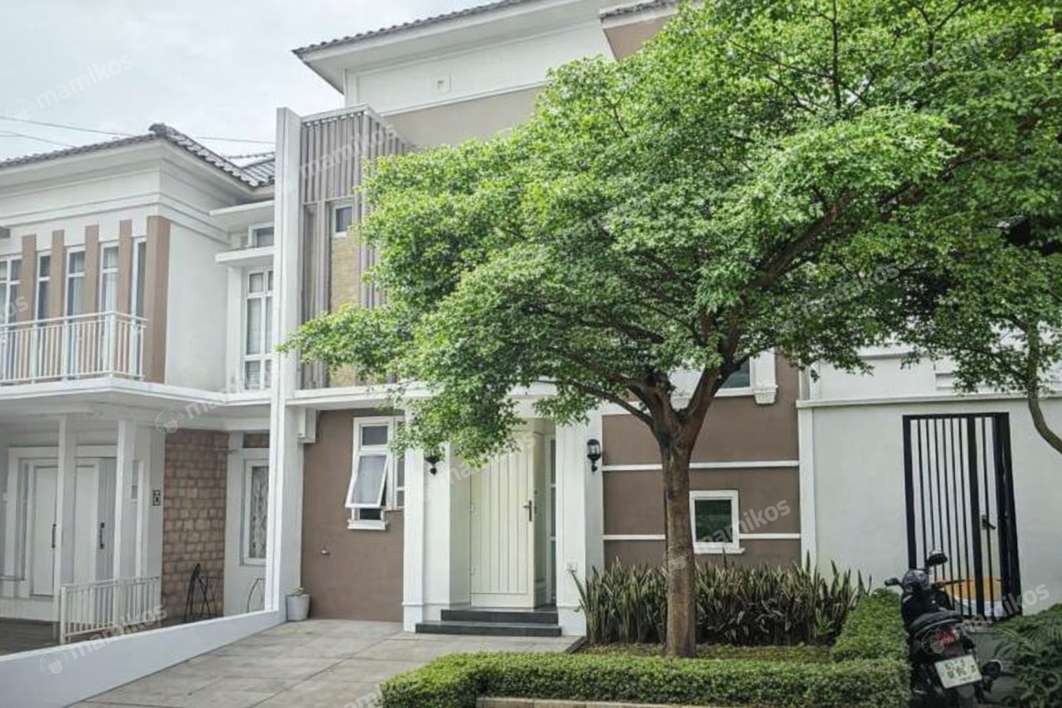 Rumah Sertifikat SHM 4 Kamar Tidur 4 Kamar Mandi Cilandak Jakarta Selatan