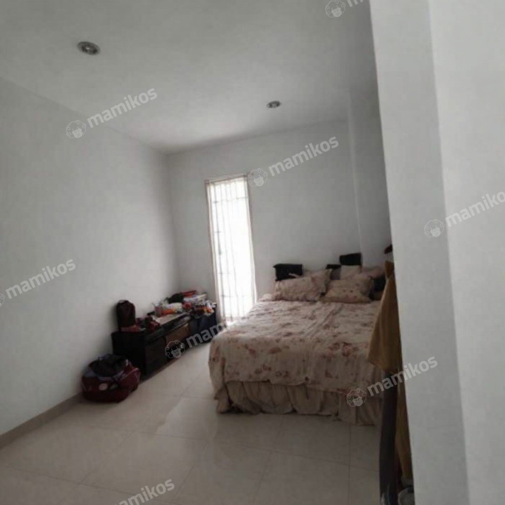 Rumah Sertifikat SHM 4 Kamar Tidur 3 Kamar Mandi Pantai Indah Kapuk Jakarta Utara - Photo 2