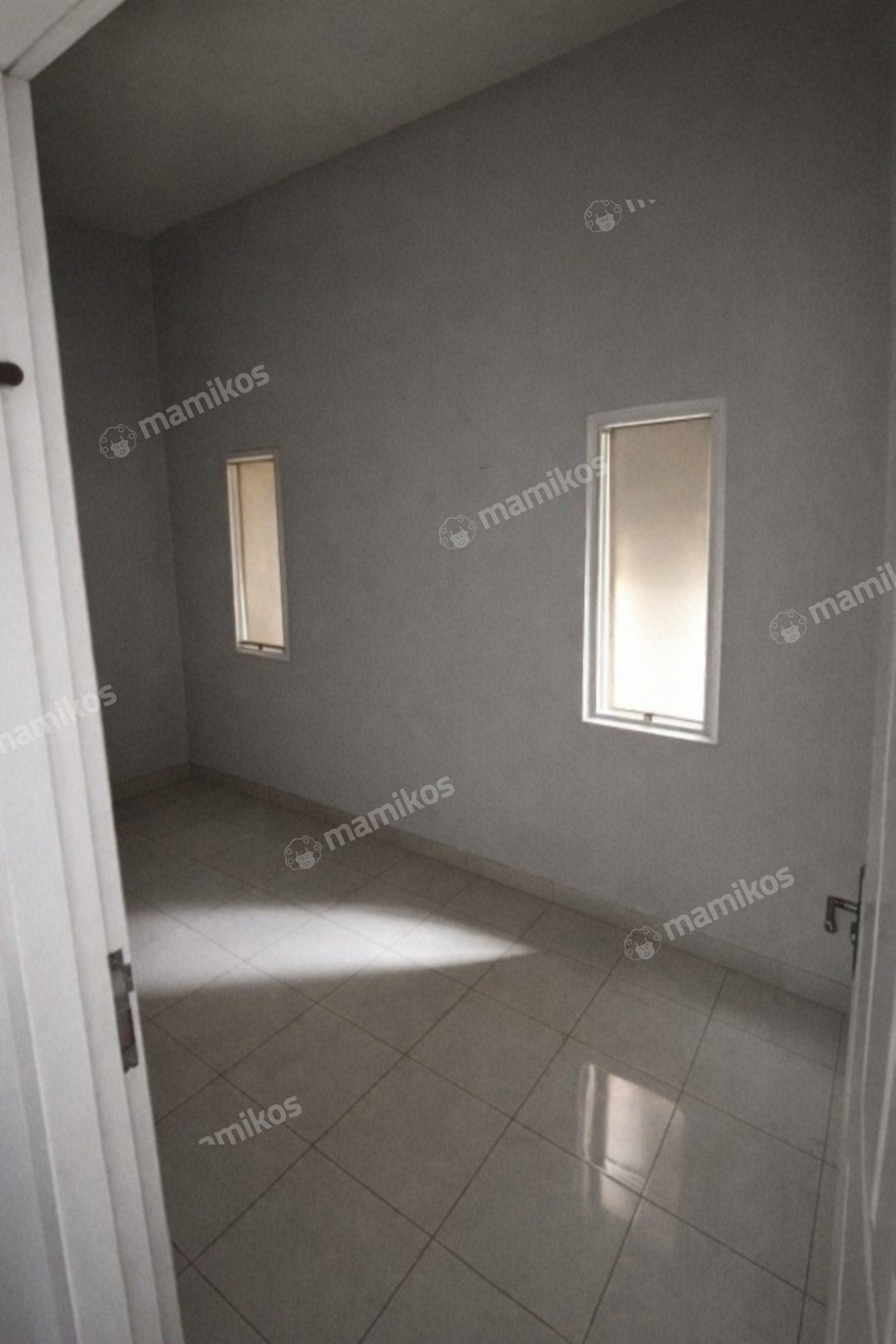 Rumah Sertifikat SHM 2 Kamar Tidur 2 Kamar Mandi Tomang Jakarta Barat - Photo 3