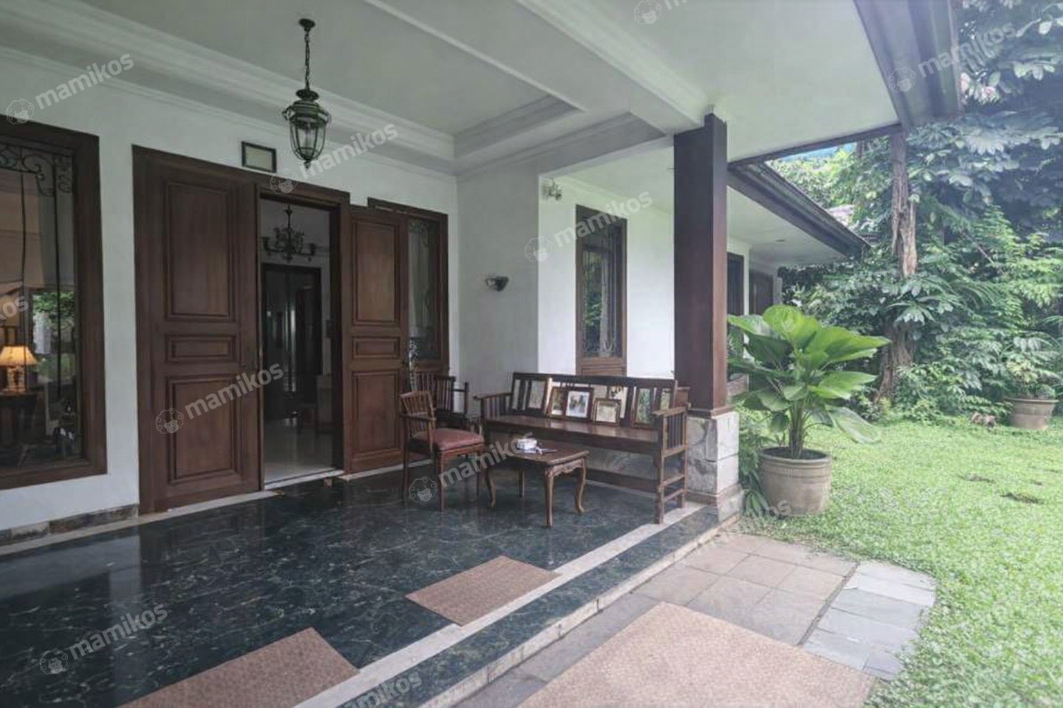 Rumah Sertifikat SHM 7 Kamar Tidur 6 Kamar Mandi Kebayoran Baru Jakarta Selatan