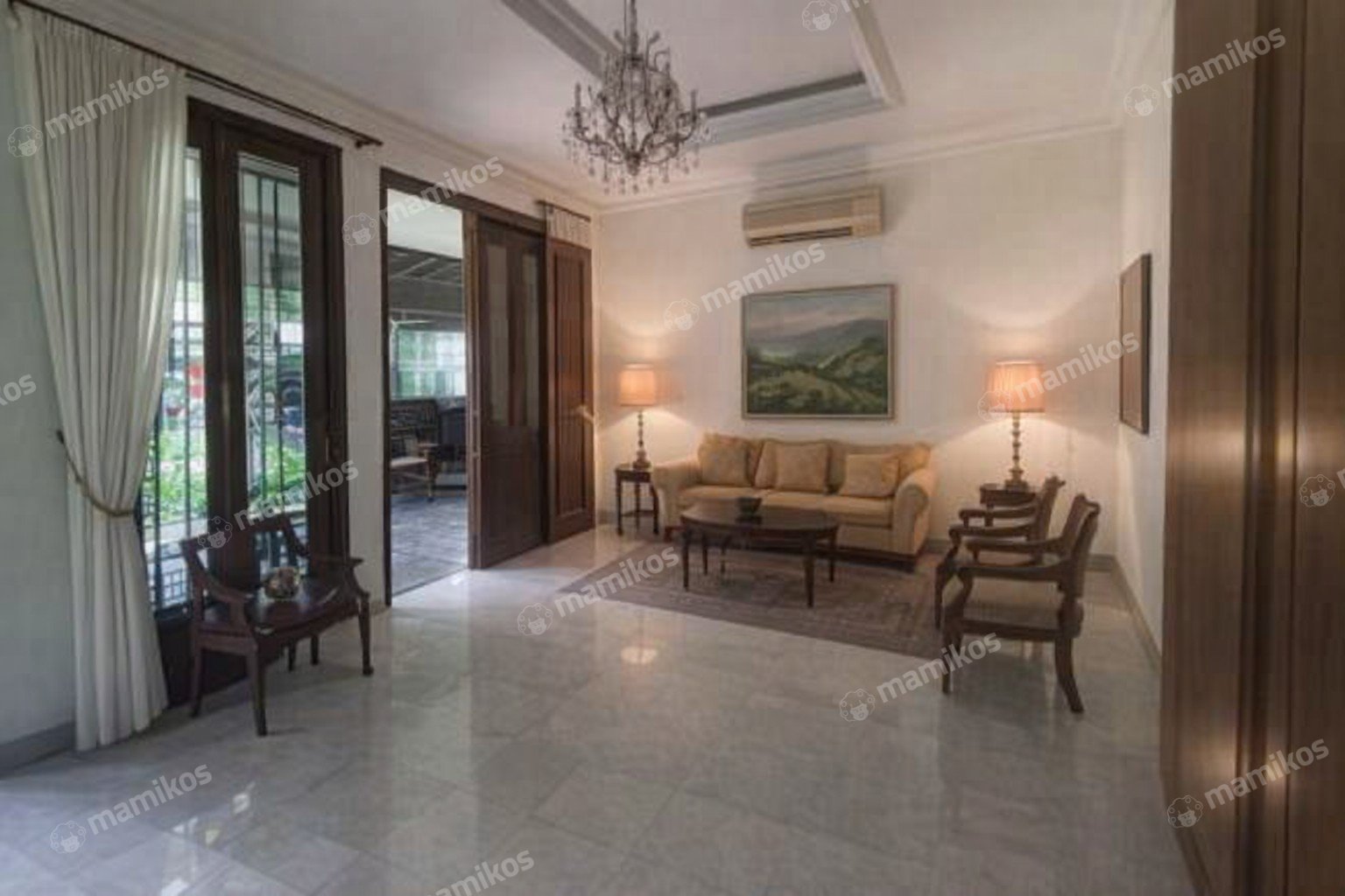 Rumah Sertifikat SHM 7 Kamar Tidur 6 Kamar Mandi Kebayoran Baru Jakarta Selatan - Photo 2