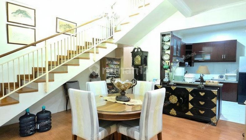 Rumah 3KT 3KM Pondok Indah Jakarta Selatan