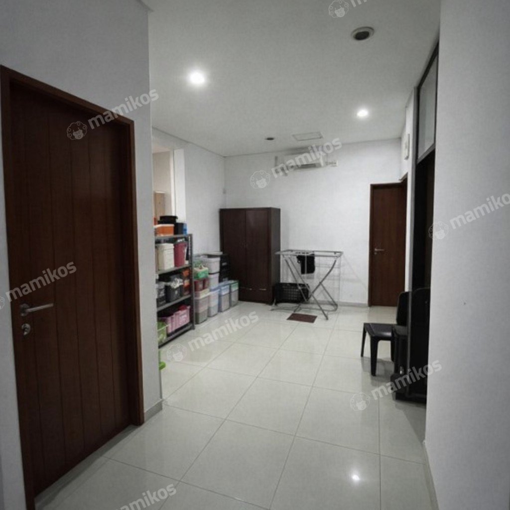 Rumah Sertifikat SHM 4 Kamar Tidur 3 Kamar Mandi Puri Mansion Jakarta Barat - Photo 5