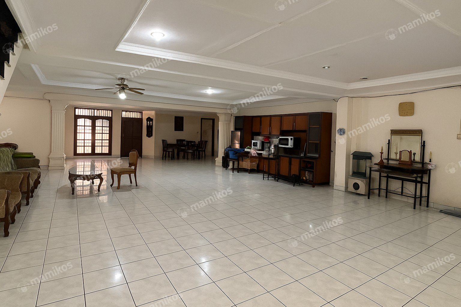 Rumah Sertifikat SHM 5 Kamar Tidur 4 Kamar Mandi Duri Kepa Jakarta Barat