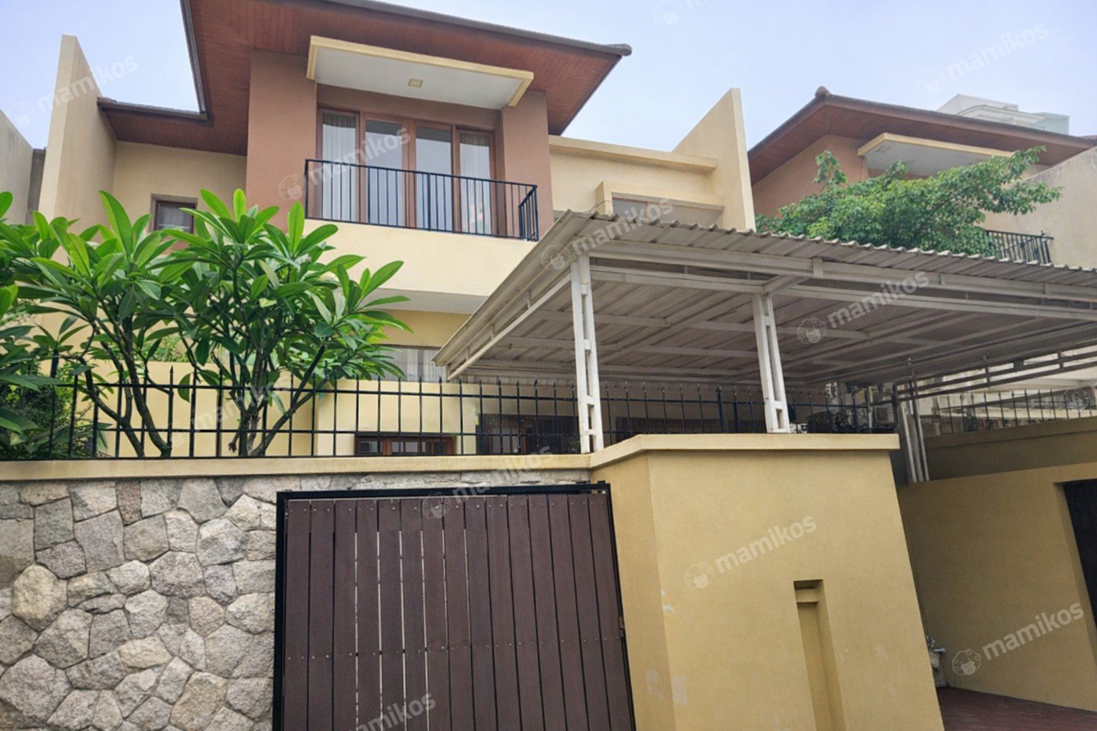 Rumah Sertifikat SHM 4 Kamar Tidur 4 Kamar Mandi Kemang Jakarta Selatan