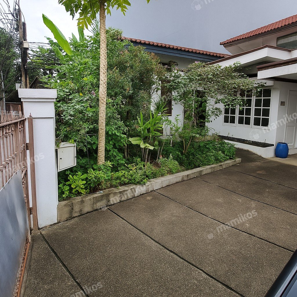 Rumah Sertifikat SHM 5 Kamar Tidur 3 Kamar Mandi Tawakal Jakarta Barat - Photo 2