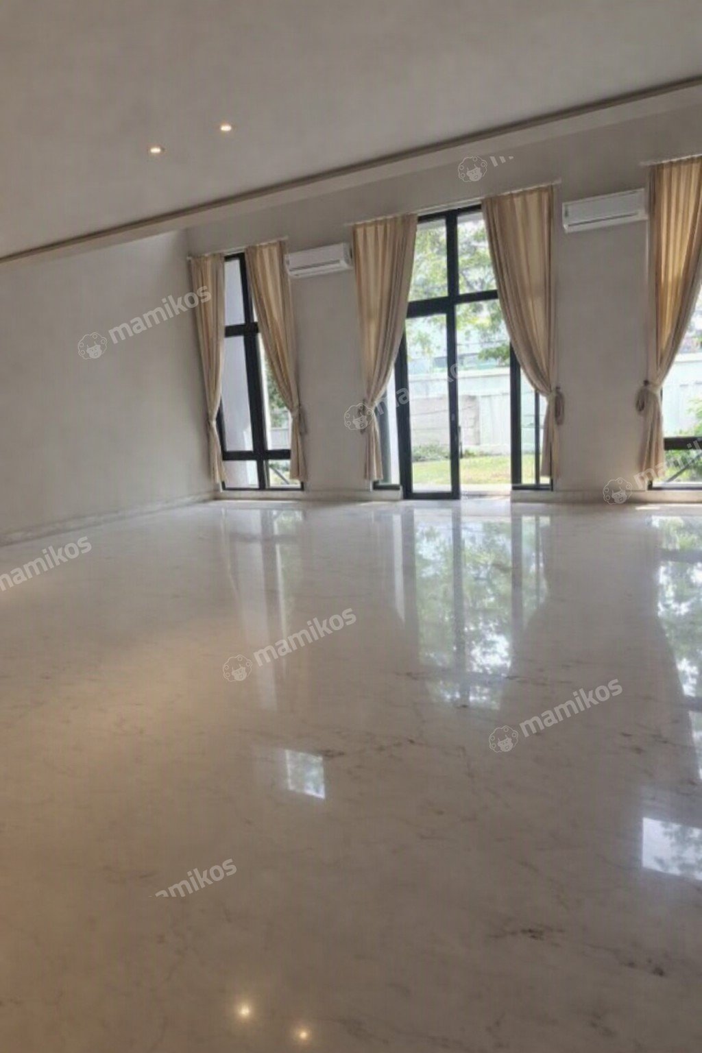 Rumah Sertifikat SHM 5 Kamar Tidur 3 Kamar Mandi Pantai Indah Kapuk Jakarta Utara - Photo 2