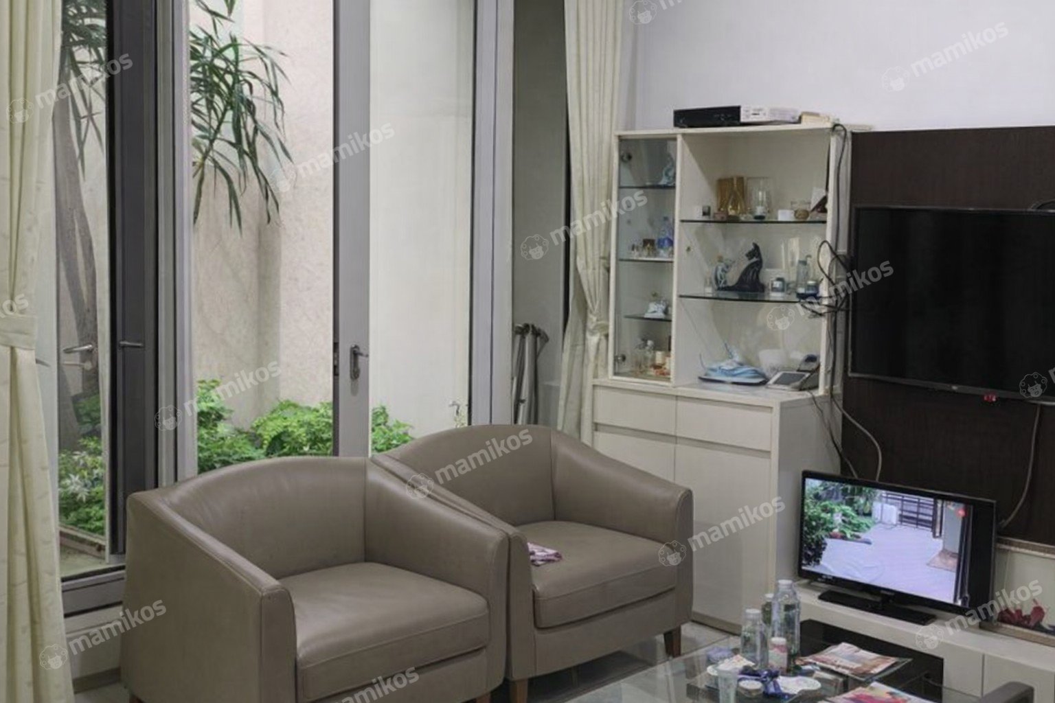 Rumah Sertifikat SHM 3 Kamar Tidur 3 Kamar Mandi Permata Buana Jakarta Barat